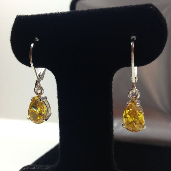 Beautiful 3ctw Pear Cut Citrine Quartz Earrings in Sterling Silver Canary Yellow - Picture 3 of 3